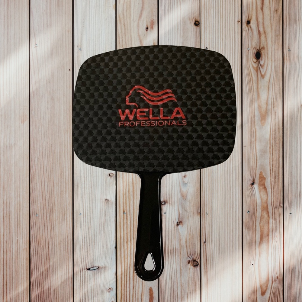 Wella beauty mirror